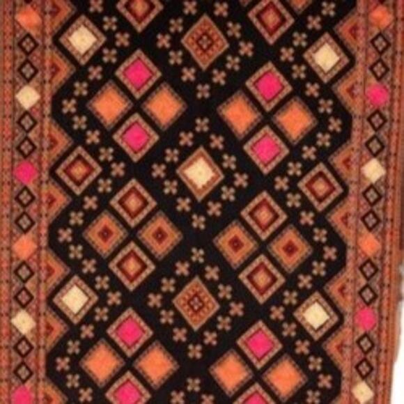 Home Decor Handi Craft Palace Table Runner 81" x 29" - Picture 2 of 7